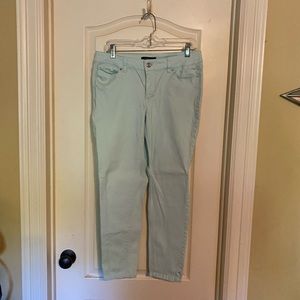 WHBM MINT GREEN SZ 10 Ankle jeans